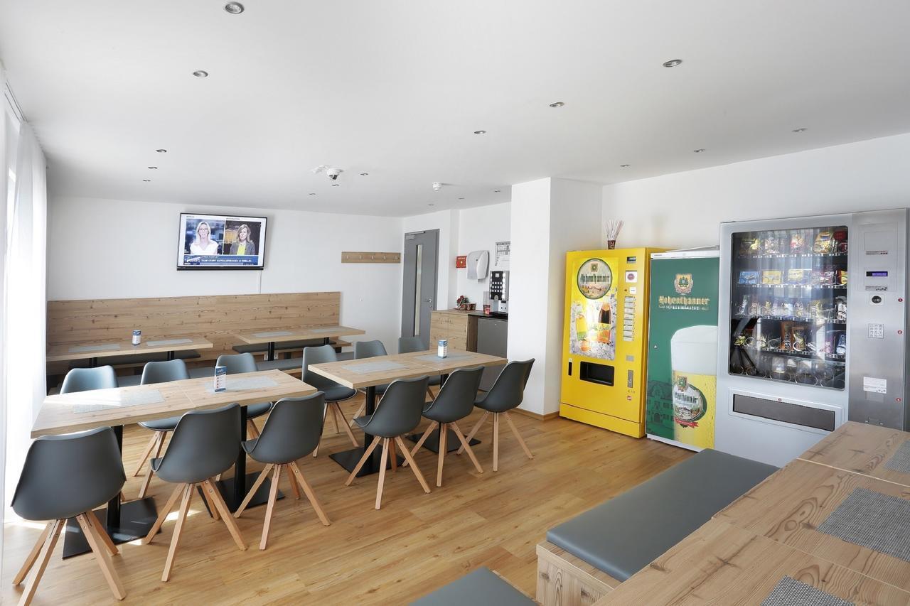 Easy Sleep Apartmenthotel Ergolding Bagian luar foto